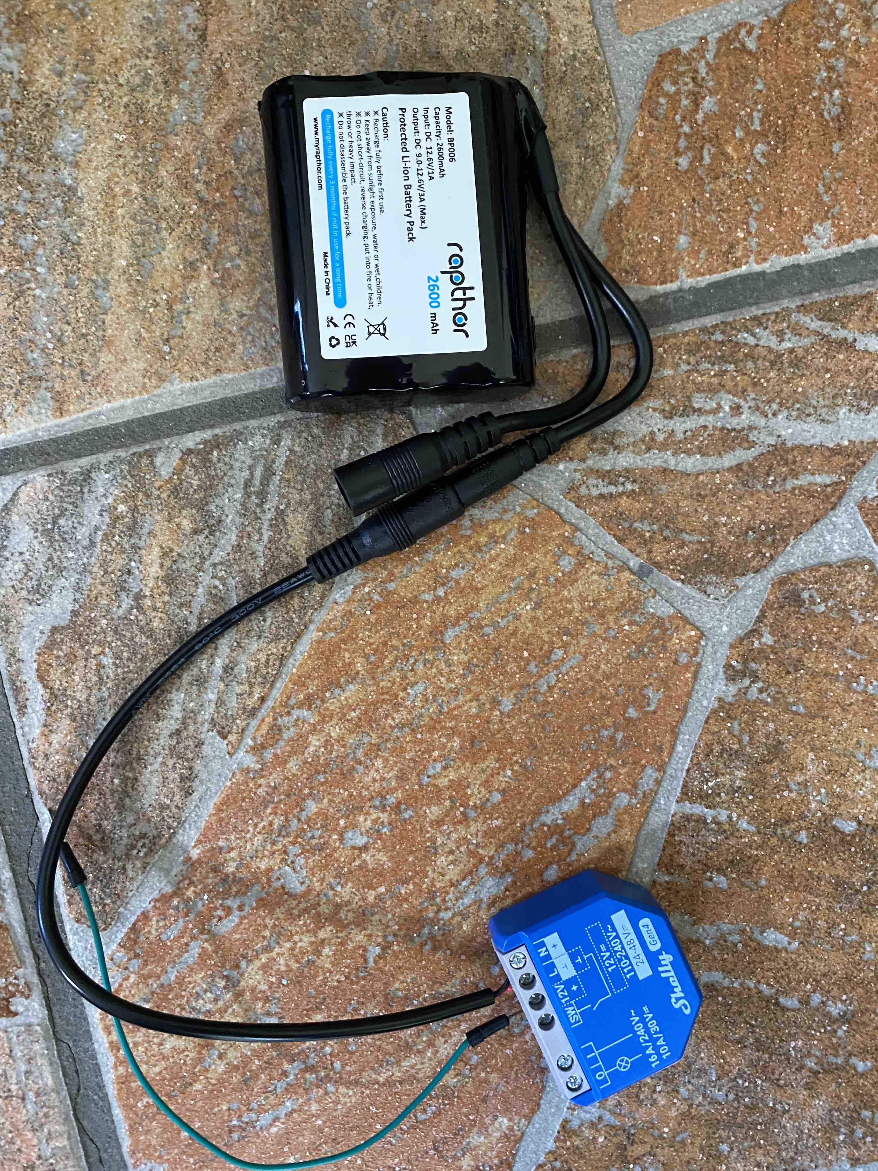 Shelly battery pack setup with jumper cables